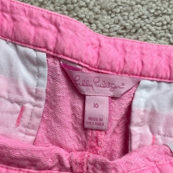Lilly Pulitzer pink textured short - Picture 2 of 4